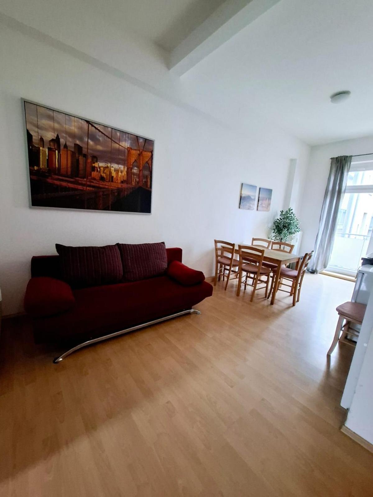 Altbauwohnung Direkt An Der Karli Mit Balkon - Netflix Inklusive Leipzig Exteriör bild
