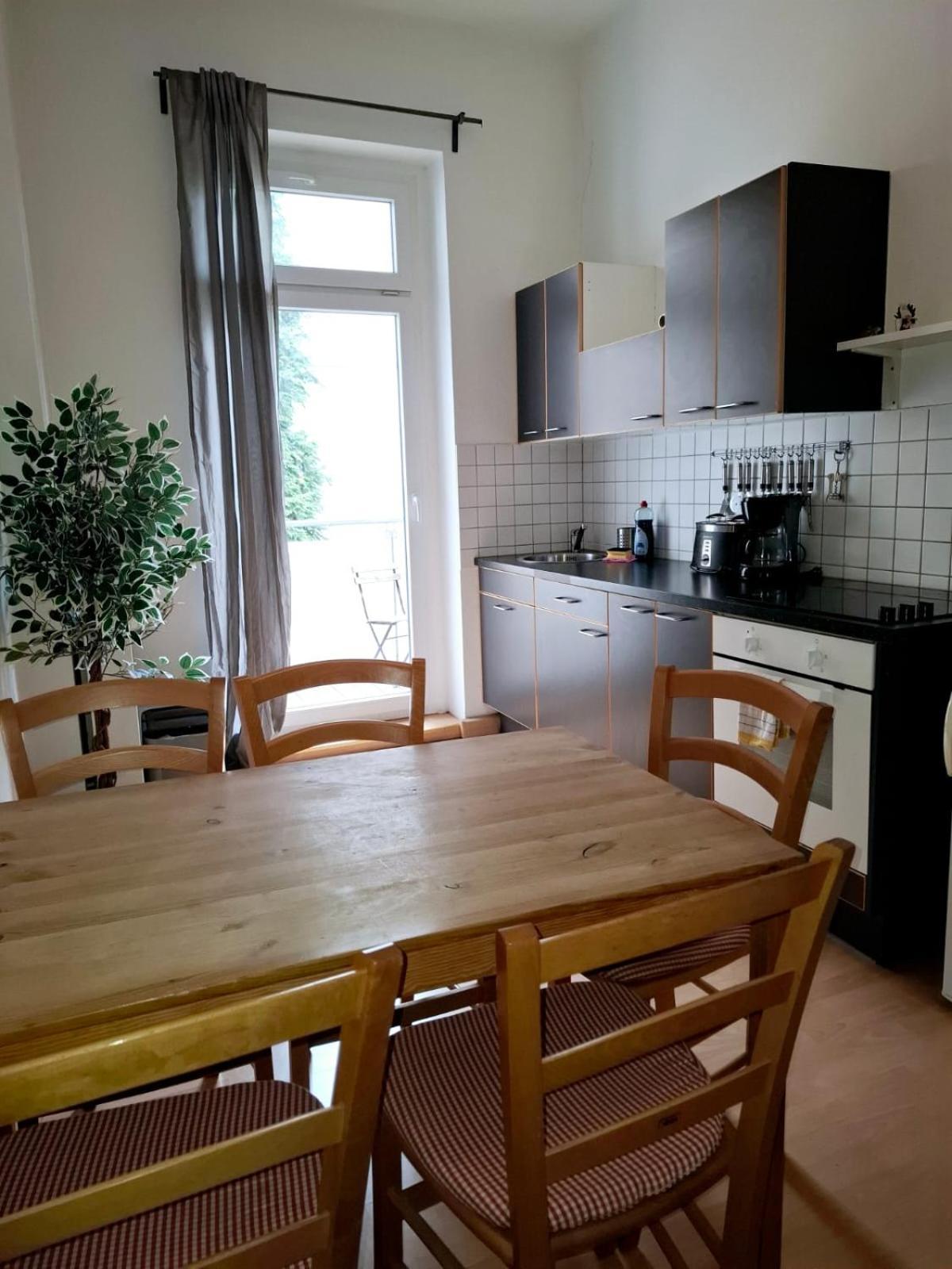 Altbauwohnung Direkt An Der Karli Mit Balkon - Netflix Inklusive Leipzig Exteriör bild