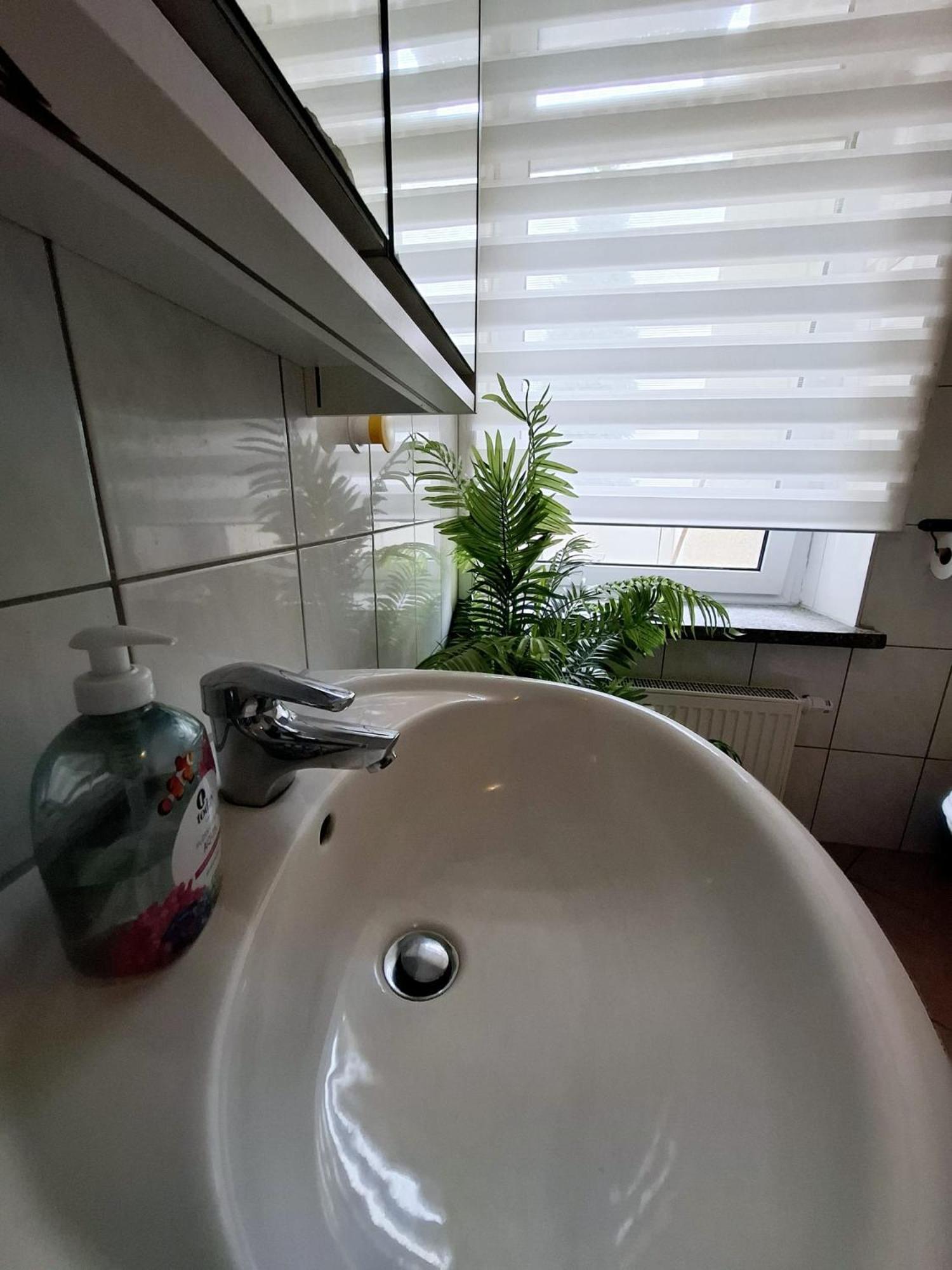Altbauwohnung Direkt An Der Karli Mit Balkon - Netflix Inklusive Leipzig Exteriör bild